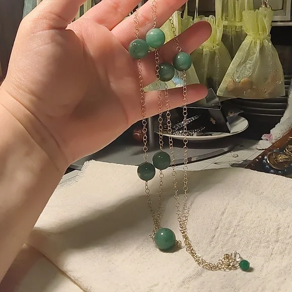 Necklace,925 silver chain,jade stones ,18 inches long - Picture 4 of 5